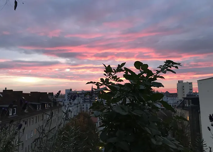 Ruhiges In Naehe Kurfuerstendamm Mit Eigener Regendusche