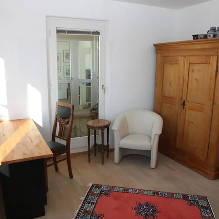 Ruhiges In Naehe Kurfuerstendamm Mit Eigener Regendusche